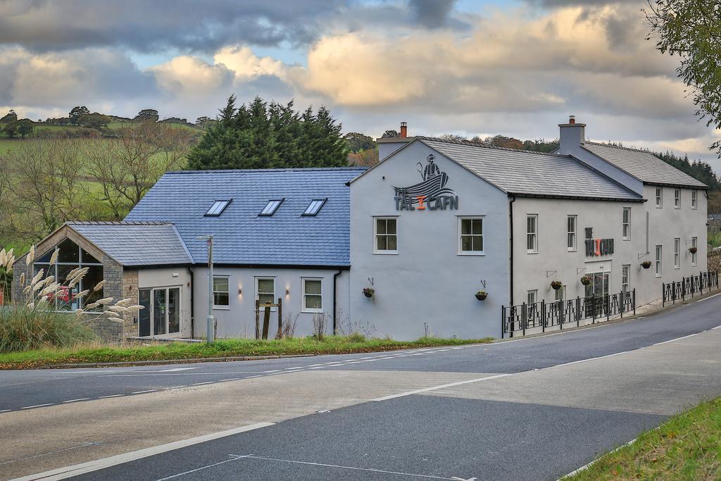 Tal Y Cafn Free House Tal-y-Cafn Exterior photo
